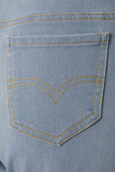 JEANS WITH BACK ZIPPER