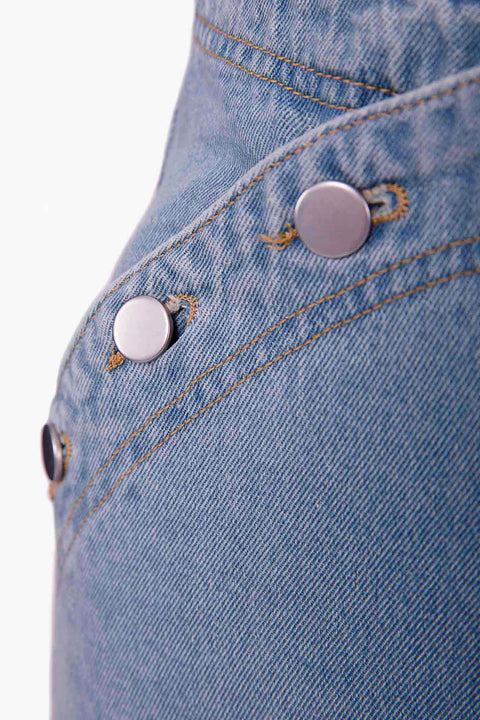 HIGH WAISTED JEANS WITH BUTTONS