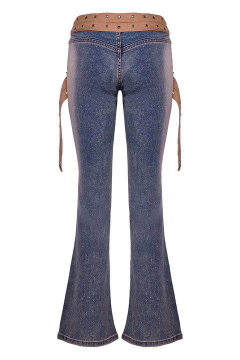 LOW RISE BELTED JEANS