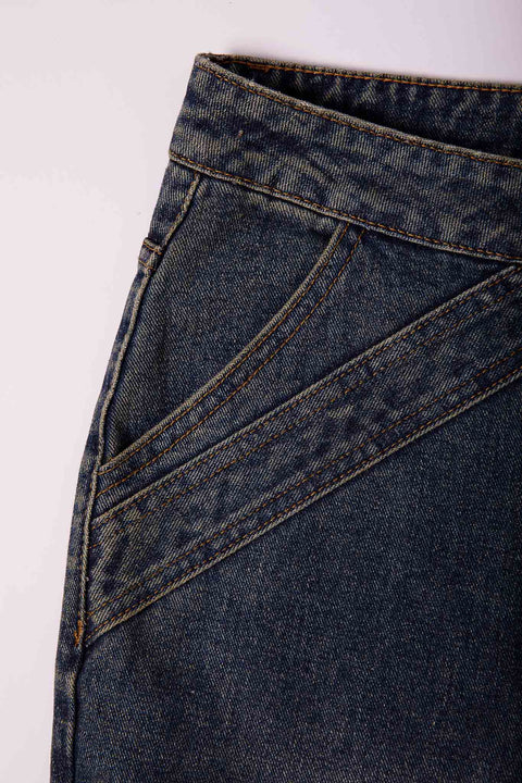 FLARE JEANS WITH A FADED EFFECT