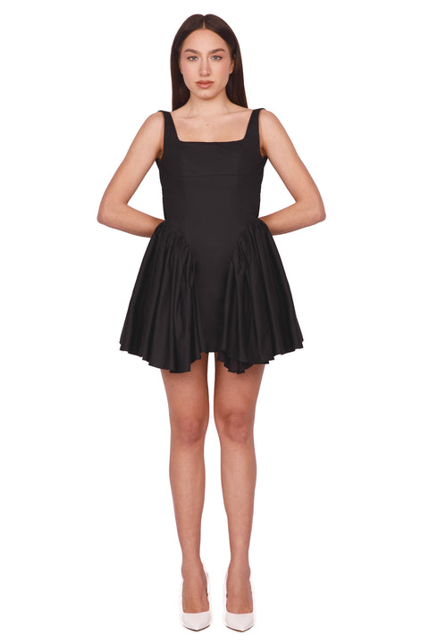 SQUARE NECKLINE DRESS WITH A BOW AND OPEN BACK